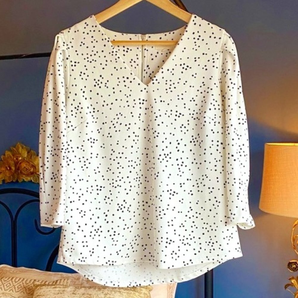 White w Black Polka Dots 3/4 Sleeve Top